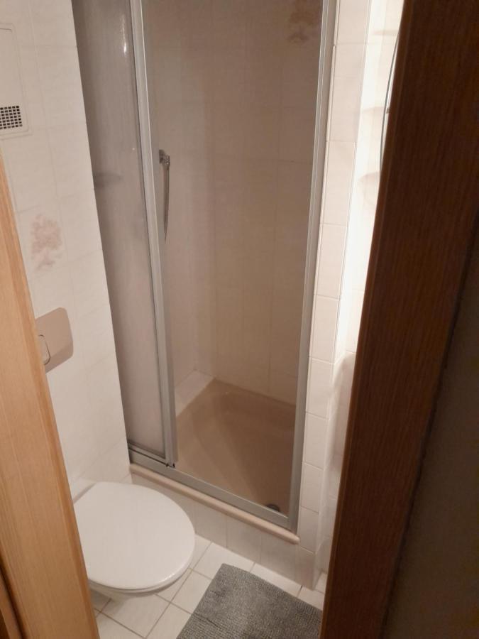 Apartment Mit Kueche Und Balkon Oder Terrasse, Ruhig Und Gut Erreichbar Piding Esterno foto