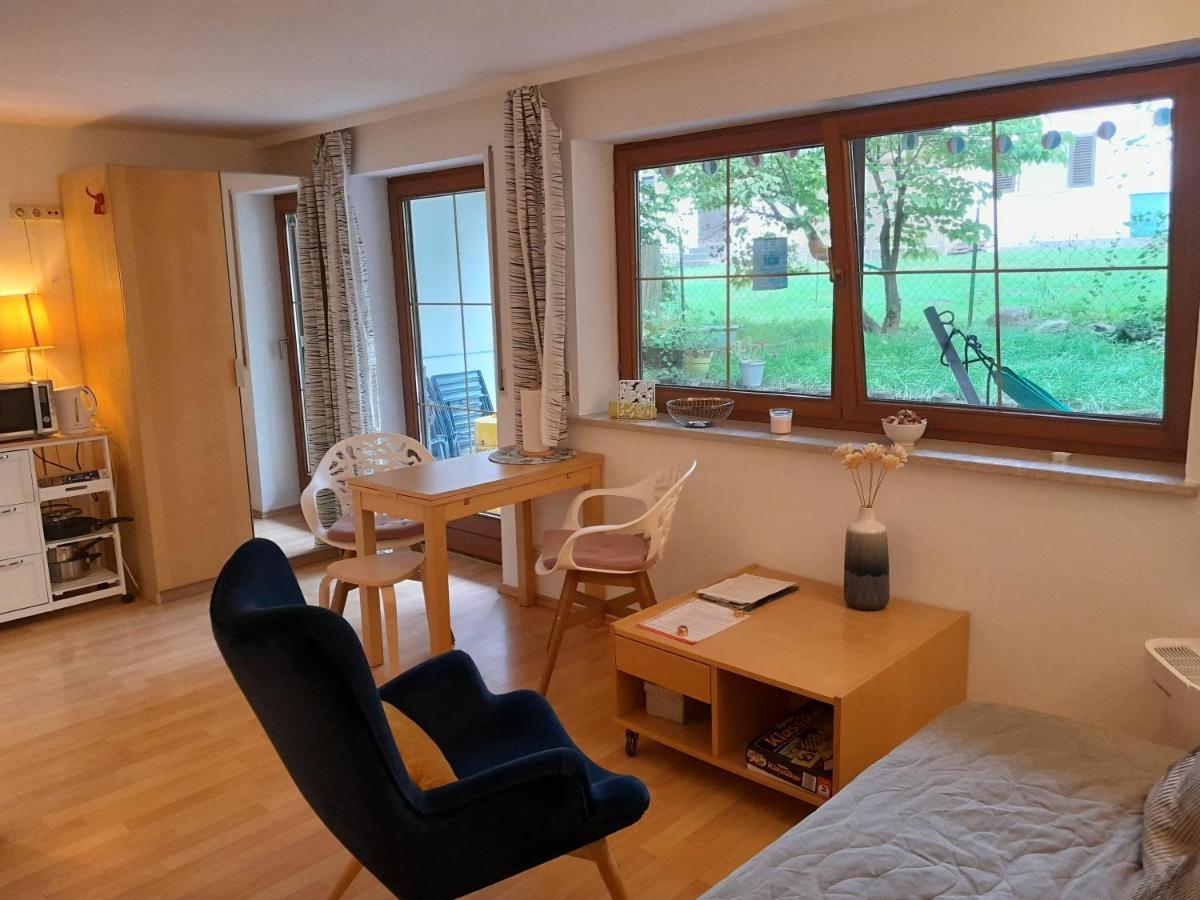 Apartment Mit Kueche Und Balkon Oder Terrasse, Ruhig Und Gut Erreichbar Piding Esterno foto
