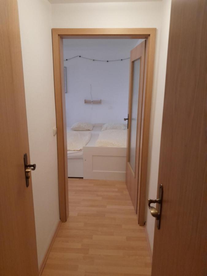 Apartment Mit Kueche Und Balkon Oder Terrasse, Ruhig Und Gut Erreichbar Piding Esterno foto