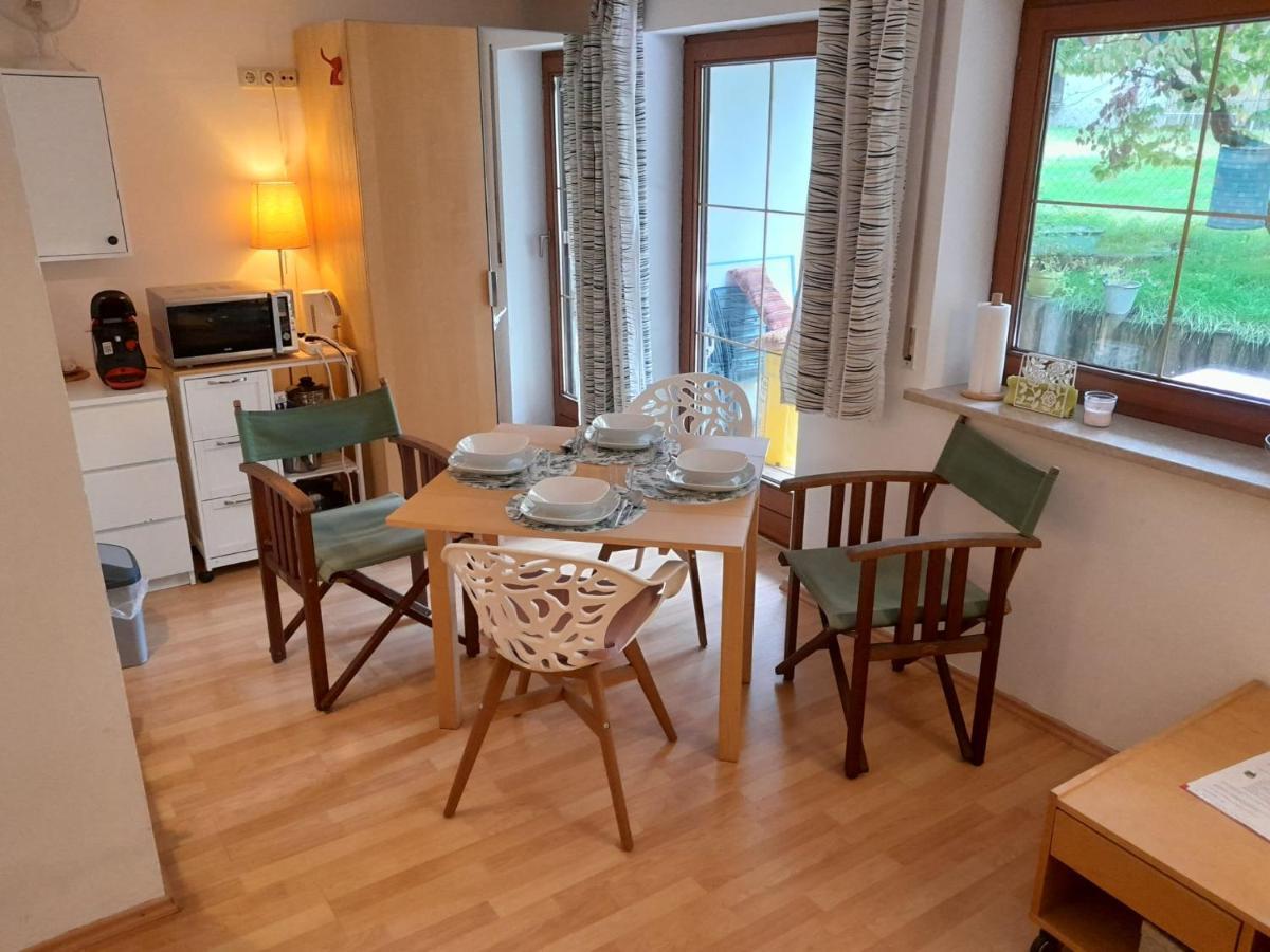 Apartment Mit Kueche Und Balkon Oder Terrasse, Ruhig Und Gut Erreichbar Piding Esterno foto
